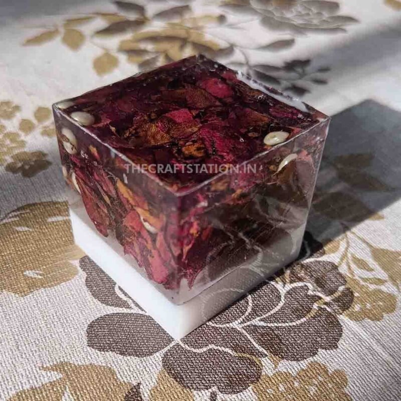 RESIN PAPER WEIGHT - Image 3