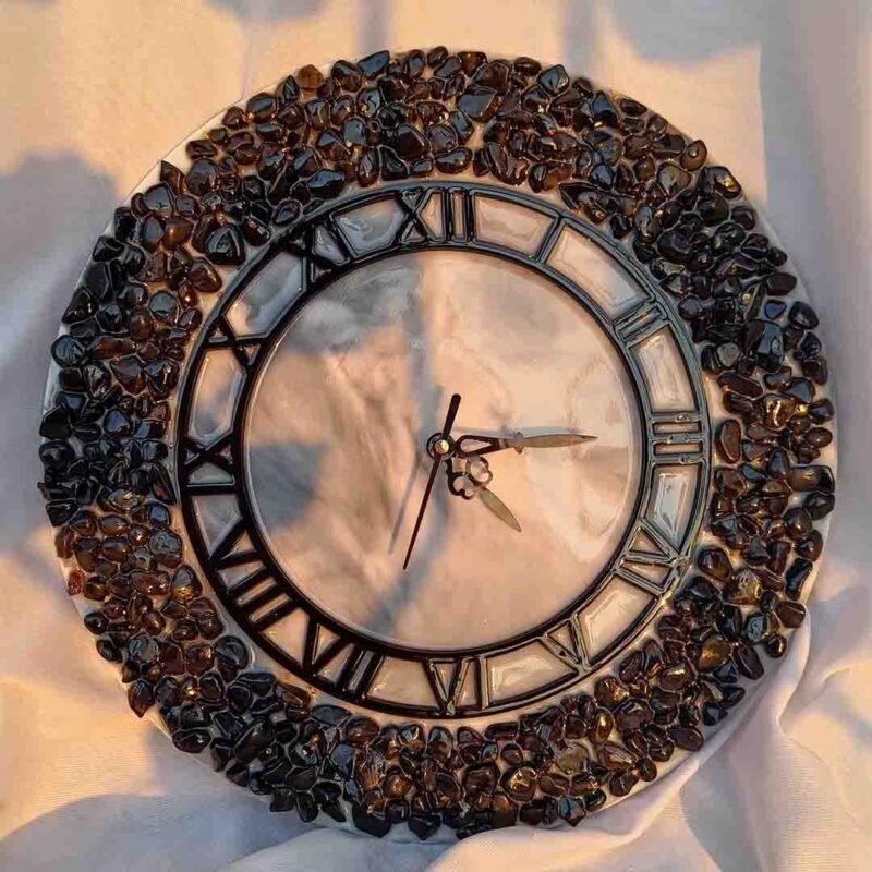 BLACK LOVE CLOCK