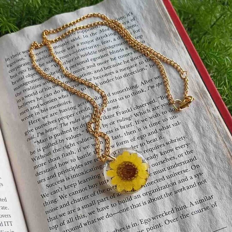 DAISY PENDANT