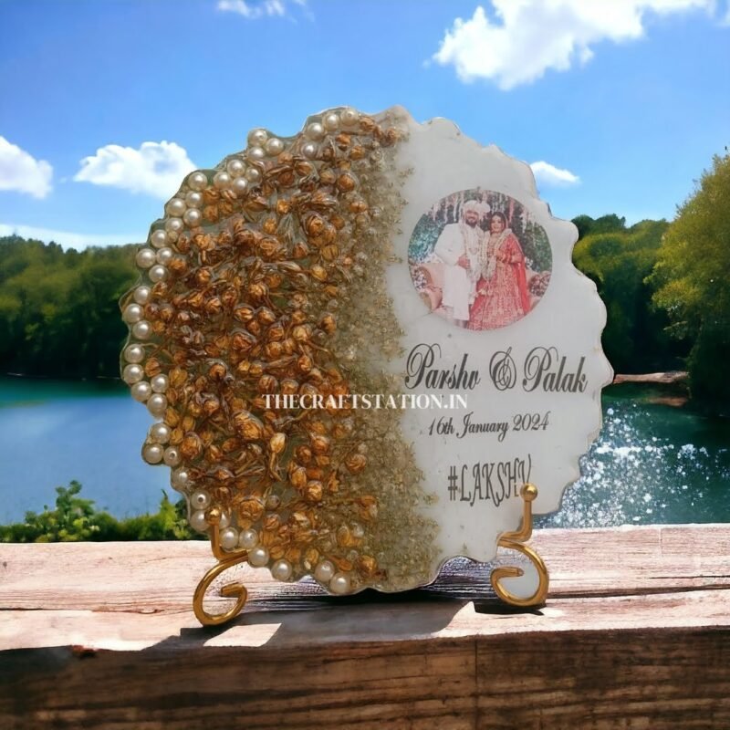 8 INCH FRAME AND KEYCHAINS COMBO - Image 2