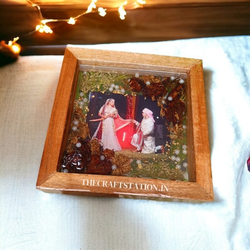 10 INCH WOODEN FLOATING FRAME